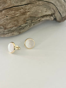 Pretty as a Pearl Stud Earring